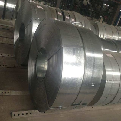 Paillette en acier laminée à chaud galvanisée de la largeur 100mm DX51D de la bande Z30 petite