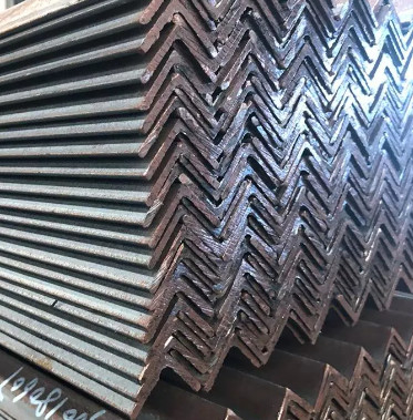 L'angle en acier de l'angle A36 Q195 Q420 Galv galvanisé par 9m d'ASTM classe la construction de bâtiments