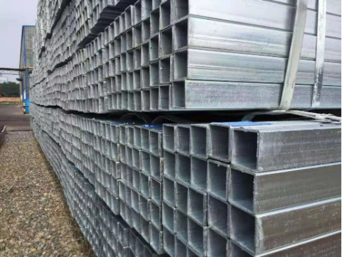 Le tuyau galvanisé à chaud de JIS ASTM a galvanisé le tube en acier rectangulaire Q235 Q345 3mm