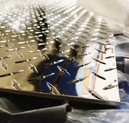 Le Gi de Q195 Q345 A36 a quadrillé l'acier de tôle de chaudière du plat 1.2MM 2.0MM 4.5MM ASTM