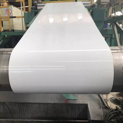 Bobine en acier galvanisée enduite d'une première couche de peinture de la couleur blanche PPGI de Z200 pour faire des tableaux blancs