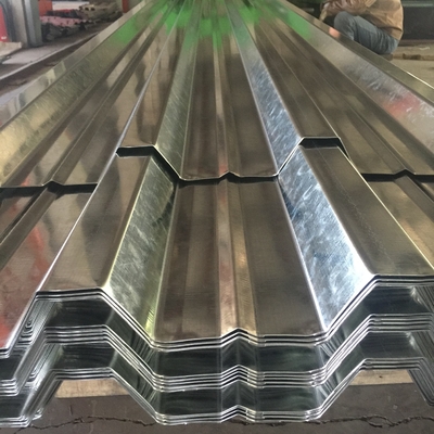 La feuille enduite galvanisée de plat de couleur a ridé le fer en acier de Gi couvrant 275g/㎡