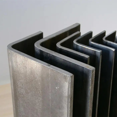 5m PPGI ont galvanisé la résistance à la corrosion en acier ASTM SGCC d'angle