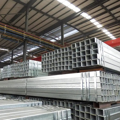 Pipe galvanisée en acier soudé Q235 Q345 carré 30*30 50*50 100*100 tube laminé à chaud